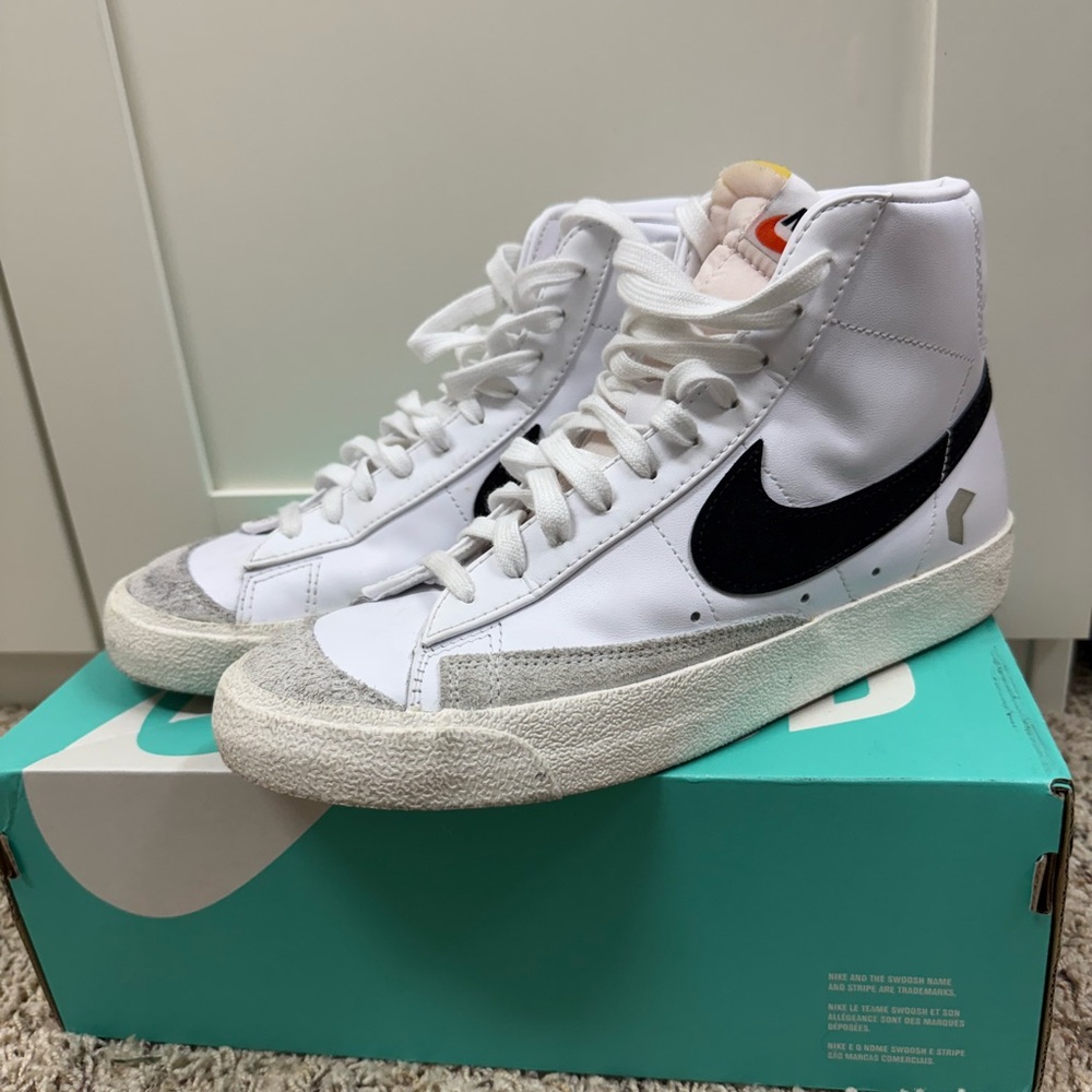 Nike White and Black High-Tops sb blazers. Worn twice